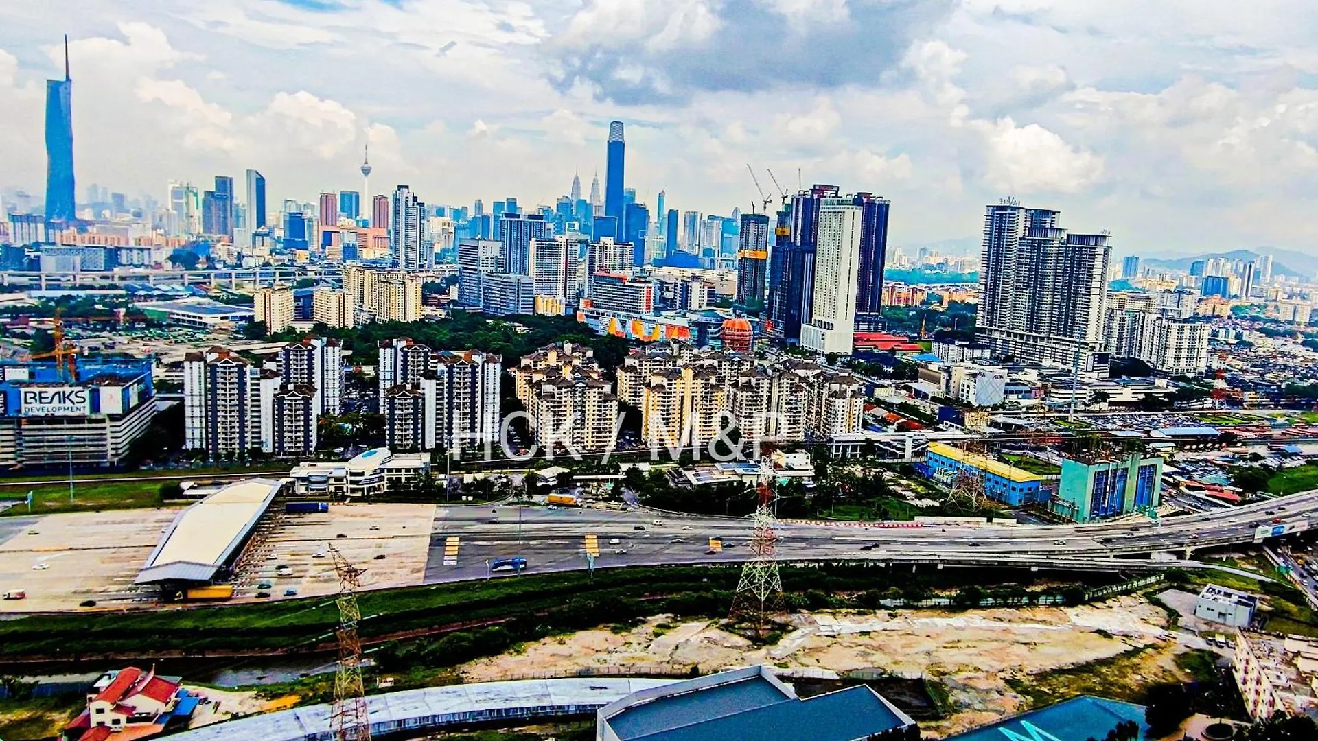 Exclusive Klcc View At M-Vertica By Hck contacts